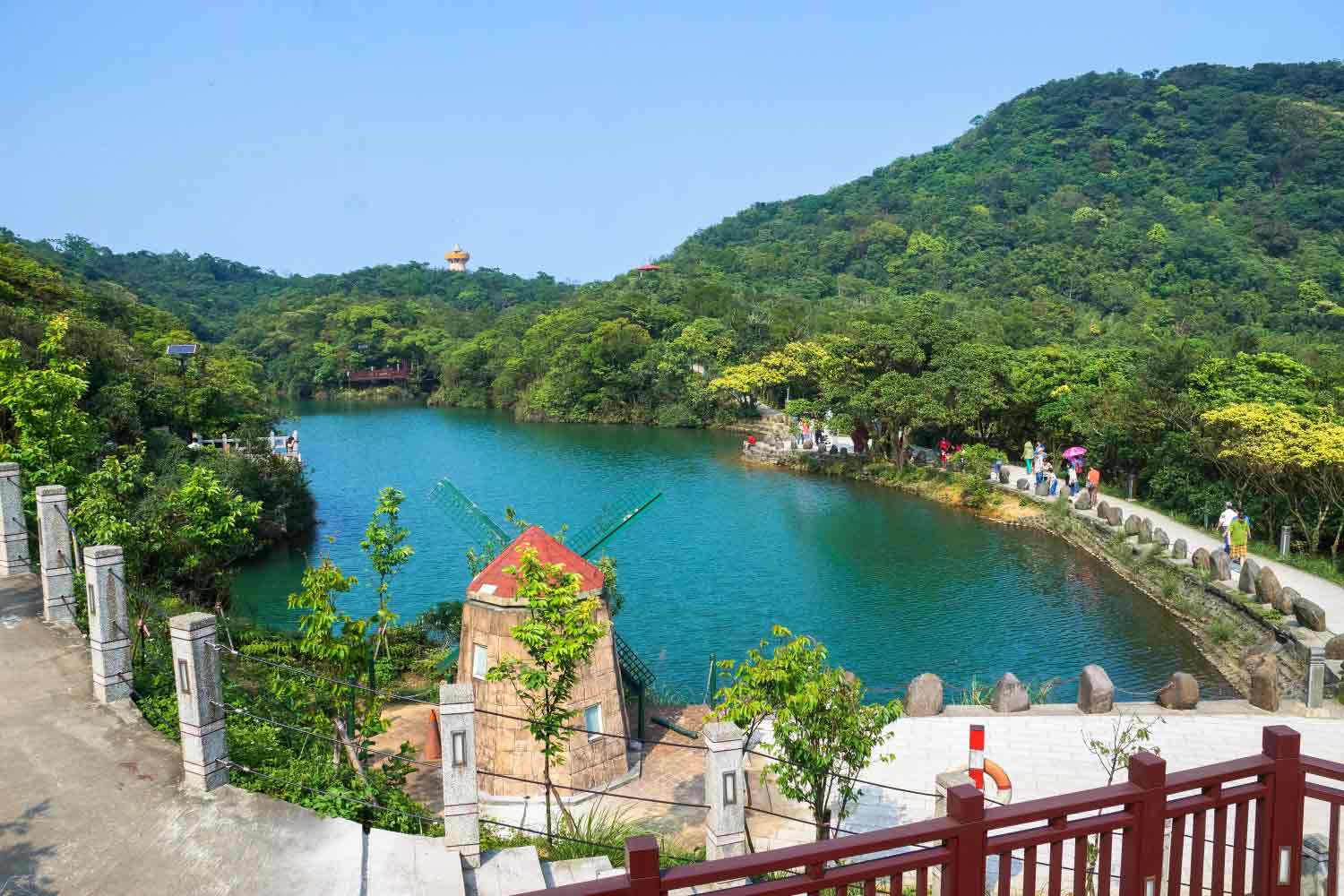 연인호수공원(情人湖公園)